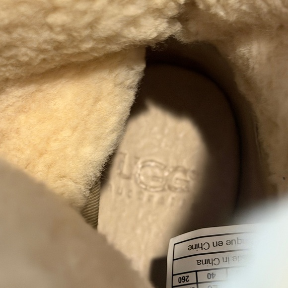 UGG Australia Lynnea Clog Boots Fold Over Shearling Cuff Brown Size 9 - Picture 10 of 12